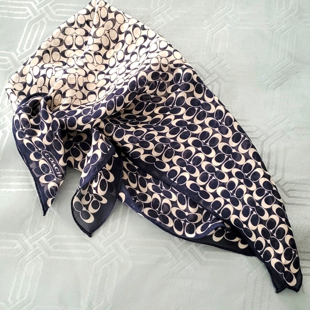 Coach scarf